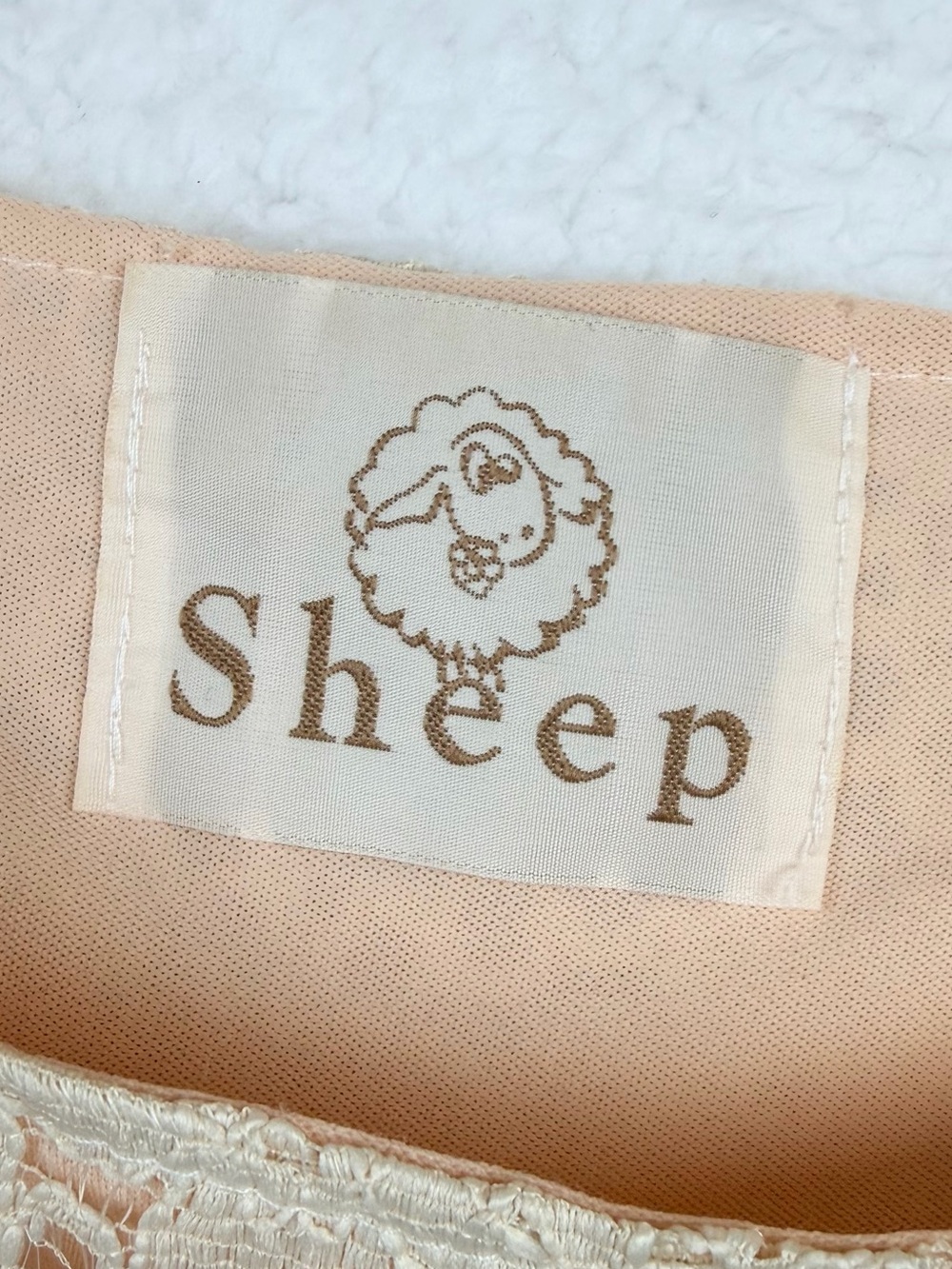 SHEEP • Cream Floral Lace Tie-Waist Mini Dress, M - Picture 12 of 13